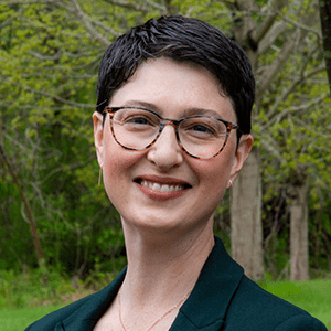 IZZI GREENBERG